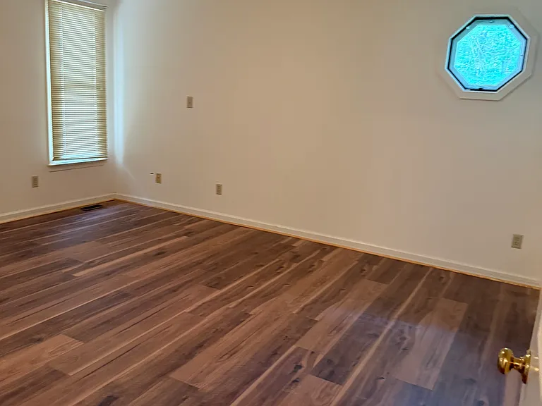 425 Ashlawn Dr — Photo 8