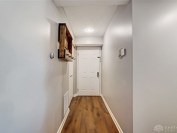3rd image of 1450 Hollow Run APT 4