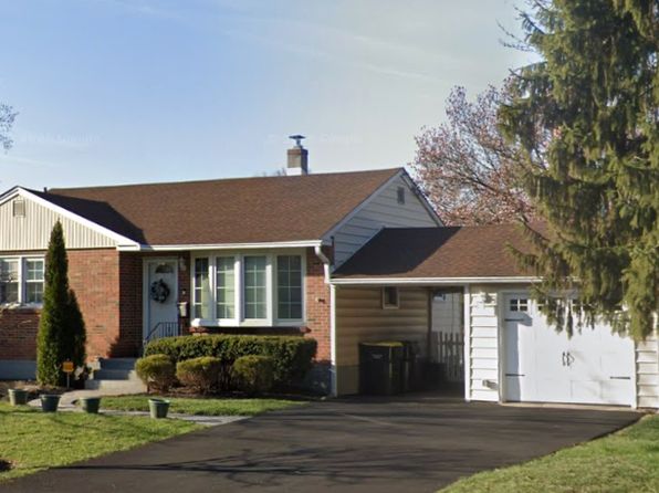 3898 Round Meadow Ln