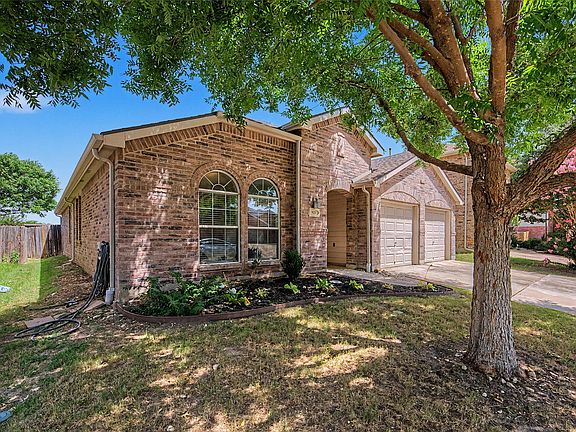 3rd image of 9225 Comanche Ridge Dr