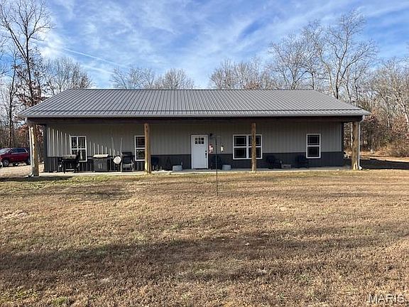 3rd image of 495 Greenbriar Rd