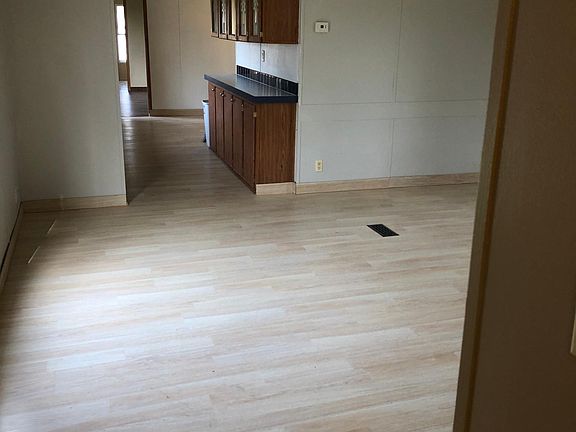 4th image of 3399 County Road 324 #20