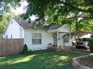 108 SE 6th St, Bentonville, AR 72712