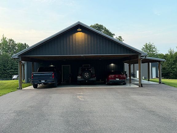 4th image of 18 Peavine Ln