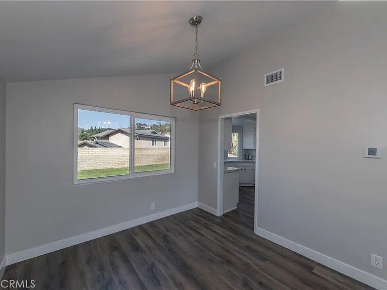 980 S Loyola Dr — Photo 4