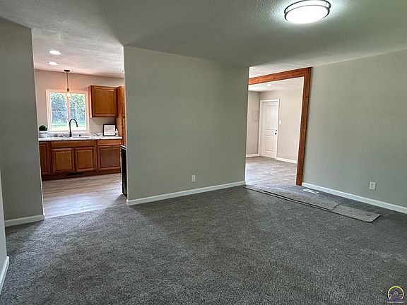 3rd image of 1103 SW 32nd St