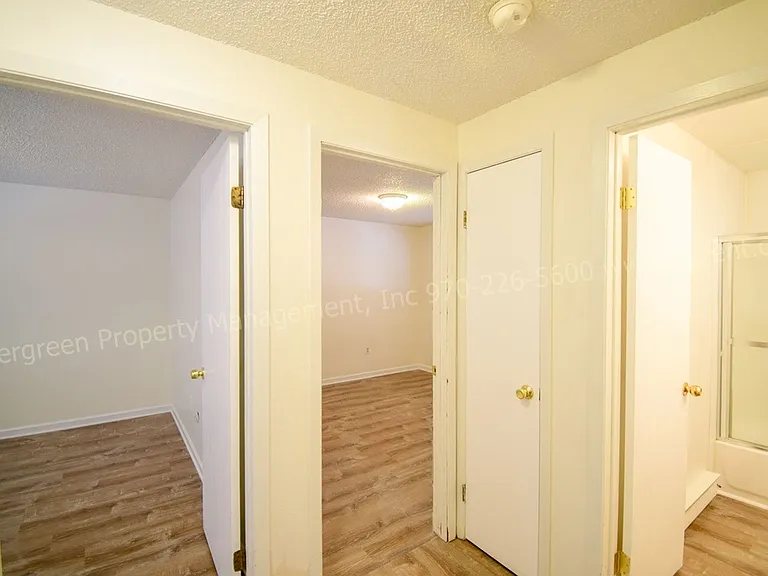 1244 Maple St — Photo 10