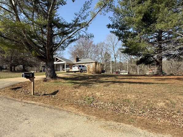 17509 Sutton Blvd, Eminence, MO 65466