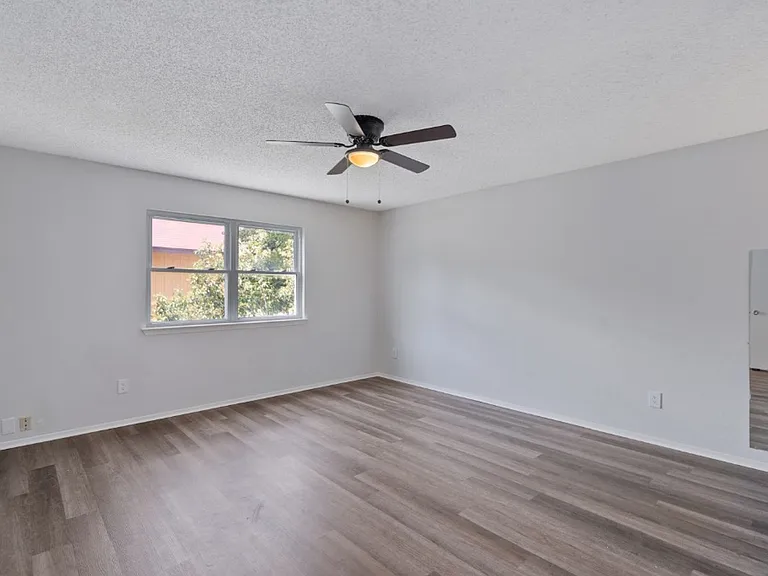 11809 Eubank Dr — Photo 20