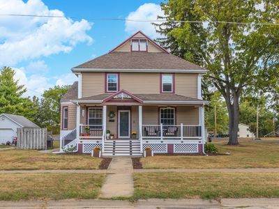 597 E 3rd St, El Paso, IL, 61738