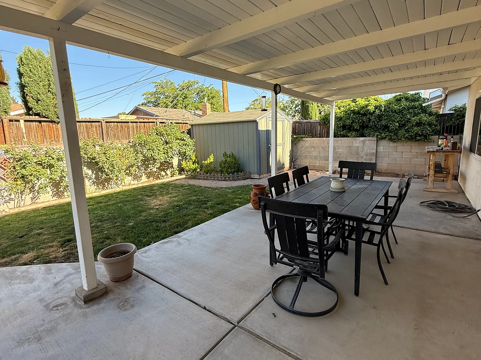 4 bed, 1888 sqft, $2,400 — Photo 2