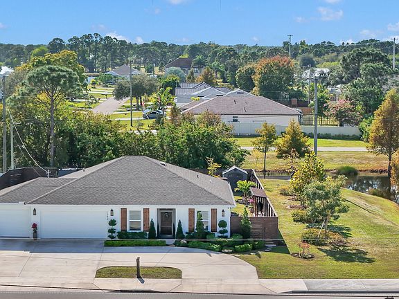 2nd image of 1382 SW Becker Road