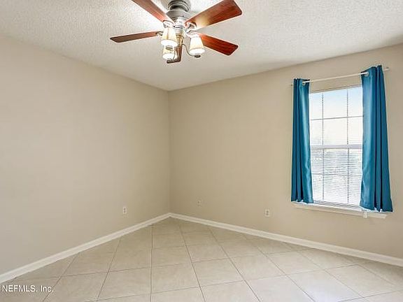 3rd image of 11294 Chertsey Ln