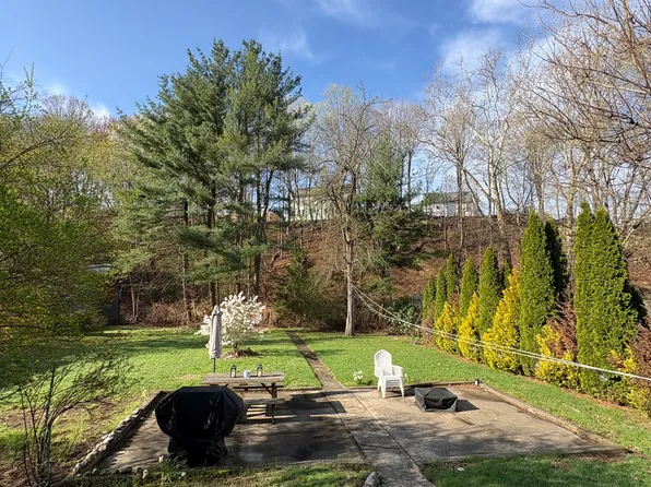 63 Prospect St #1, Naugatuck, CT 06770