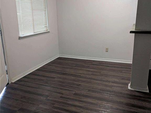 2nd image of 1555 Stacey St APT 24