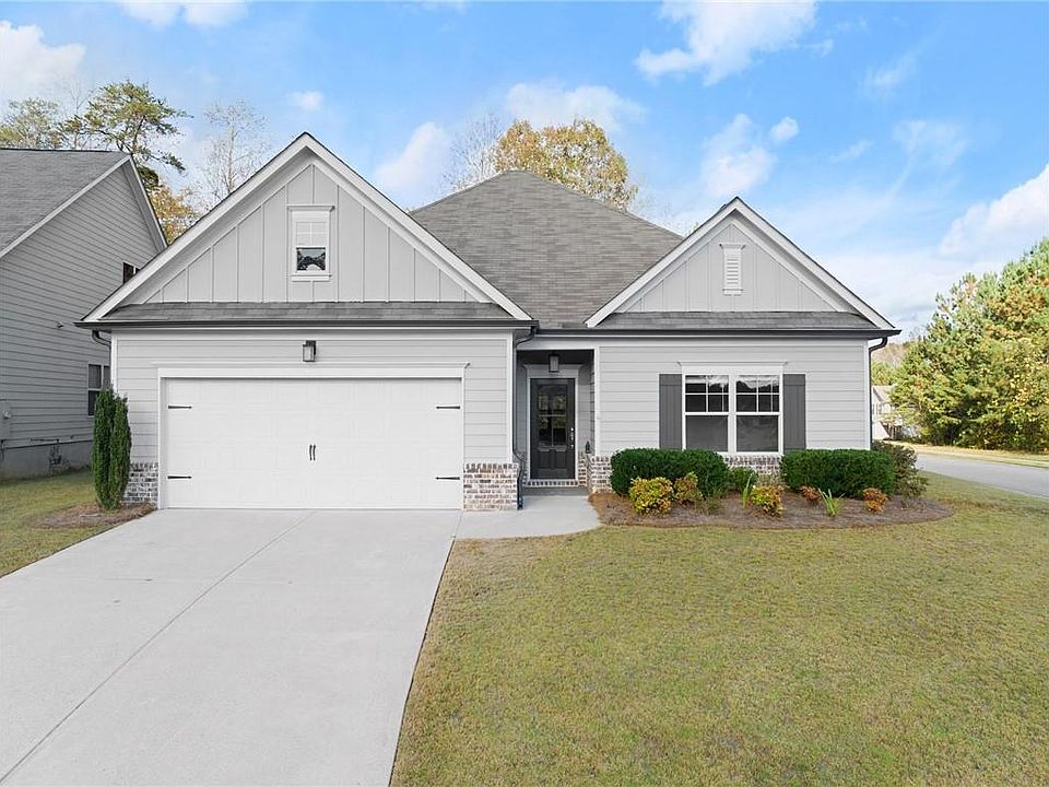 1st image of 6 Hartwell Ln