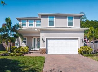 3607 W Royal Palm Cir, Tampa, FL 33629