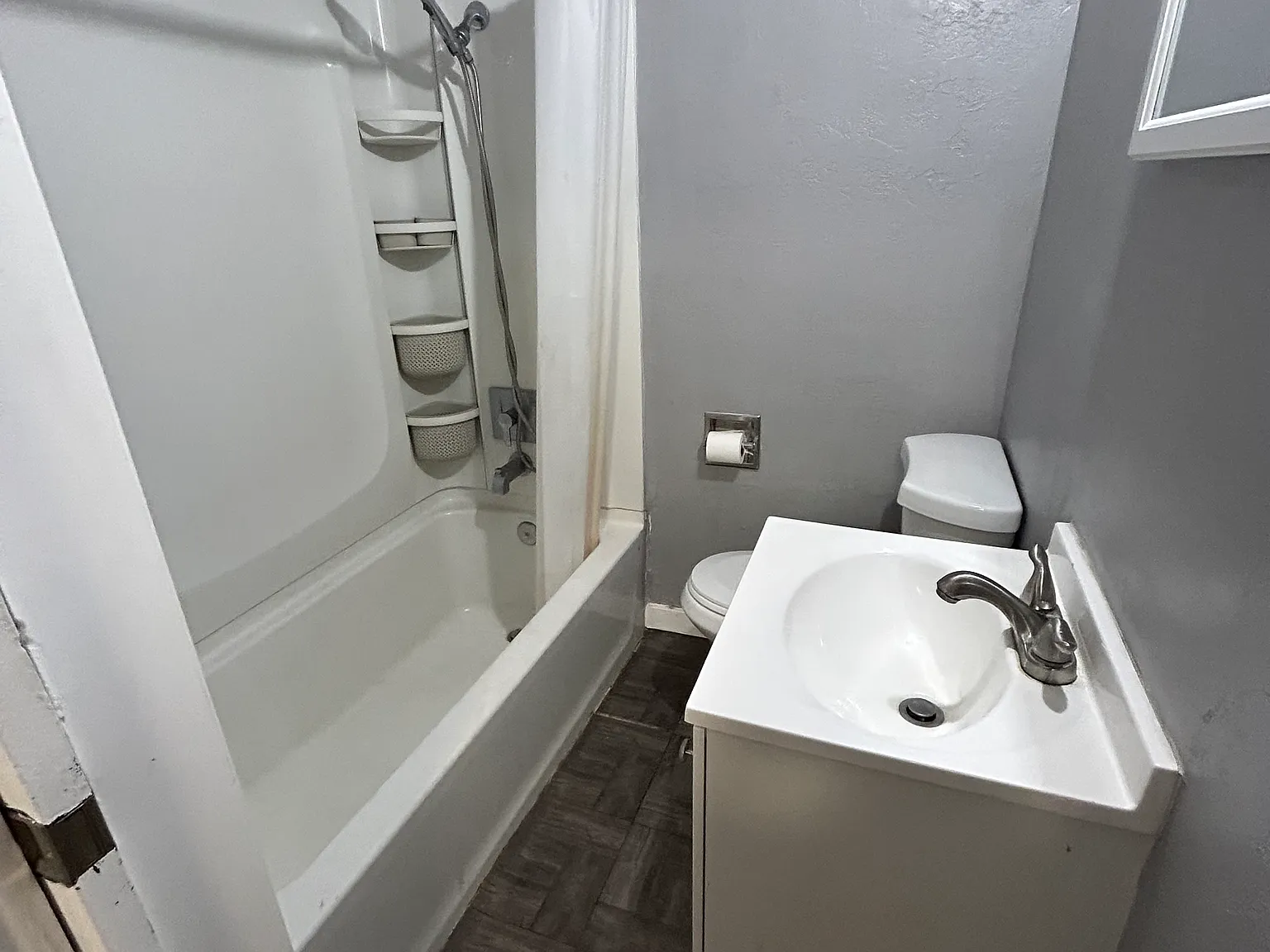 610 E 21st St — Photo 2
