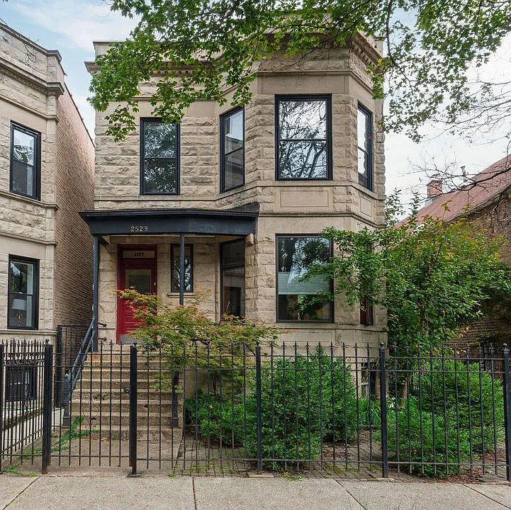 1st image of 2529 N Francisco Ave #2