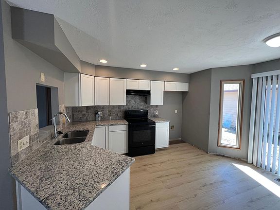 New Cabinets, Counters & appliances!