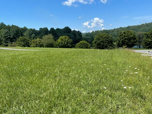 8M Ridges Overlook, Hayesville, NC 28904