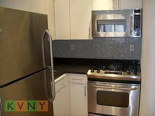 Rented by KVNY Soho | media 55