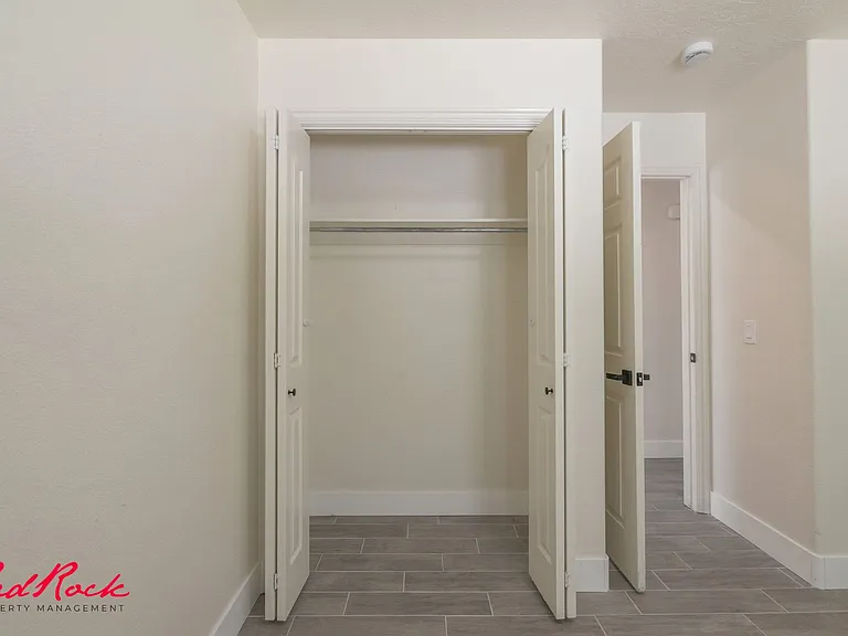 441 E Sunland Dr #6 — Photo 31