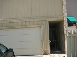 7903 Creekbend Dr, Houston, TX 77071