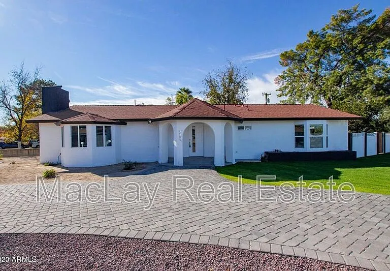 1703 W Lane Ave — Photo 1