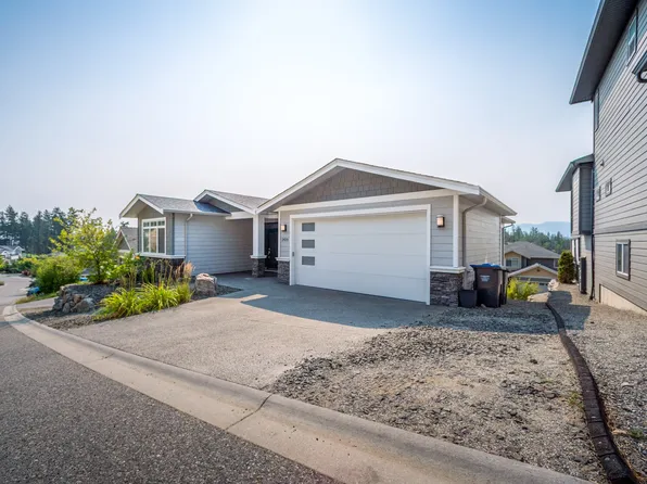 2420 Tallus Heights Dr, West Kelowna, BC V4T 3M2