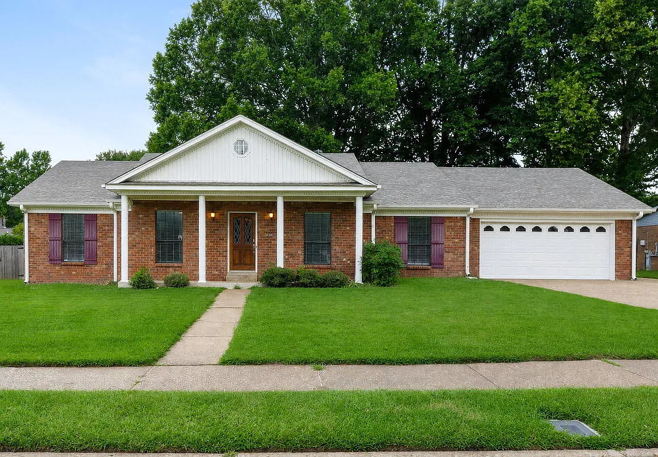 3467 Josee Ln