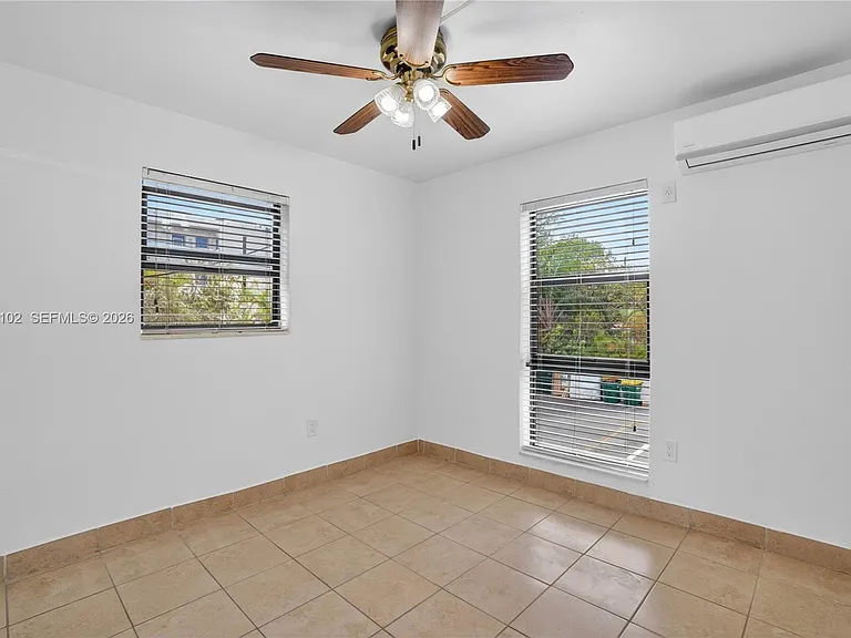 1600 S Le Jeune Rd #9 — Photo 11