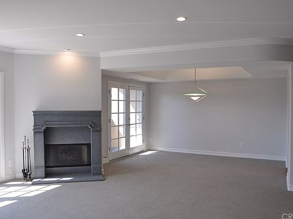 2nd image of 1844 Kelton Ave APT 303
