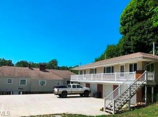 1271 N Main St, Akron, OH 44310