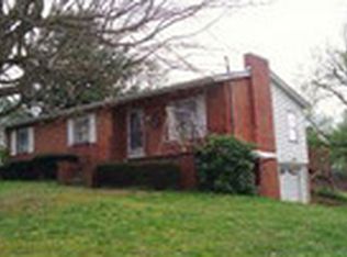 389 Old Stage Dr, Bristol, TN 37620