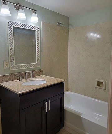 5th image of 4417 Morris Pl APT F