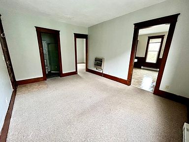 214 E 10th St APT 4, Erie, PA 16503 | Zillow