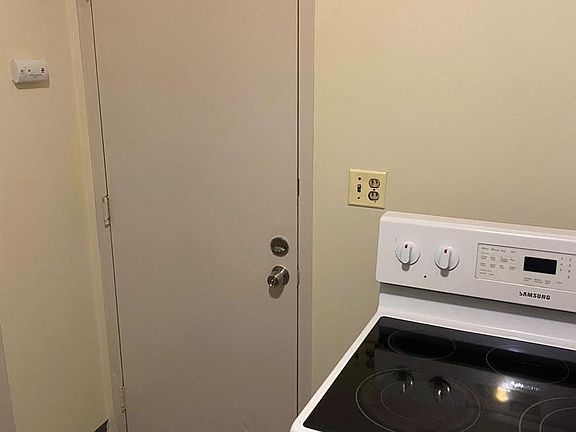 2nd image of 601 Ferry Ave #1