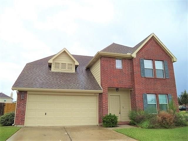 1st image of 2202 Lauren Ct