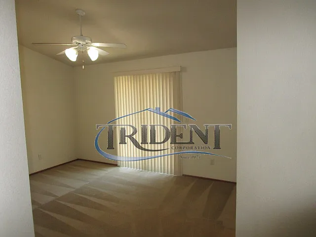 1070 Arbor Dr — Photo 3