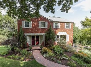 565 Trotwood Ridge Rd, Pittsburgh, PA 15241