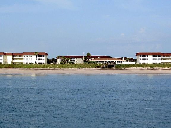 2nd image of 5400 Highway A1a