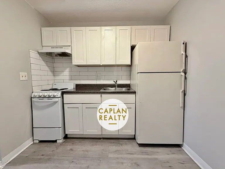 1407 Chapel St #2 — Photo 3