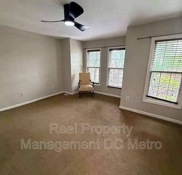 1406 Carrollsburg Pl SW — Photo 18