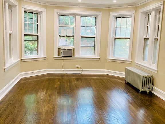5th image of 7008 S Oglesby Ave APT 2