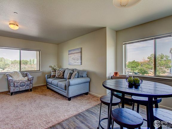 4th image of 3660 W 25th St Unit 303