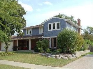 242 Trailwood Ct, Northbrook, IL 60062