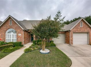 1625 Masters Dr, Desoto, TX 75115