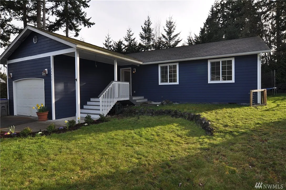 26437 Barrett Rd NE photo 1