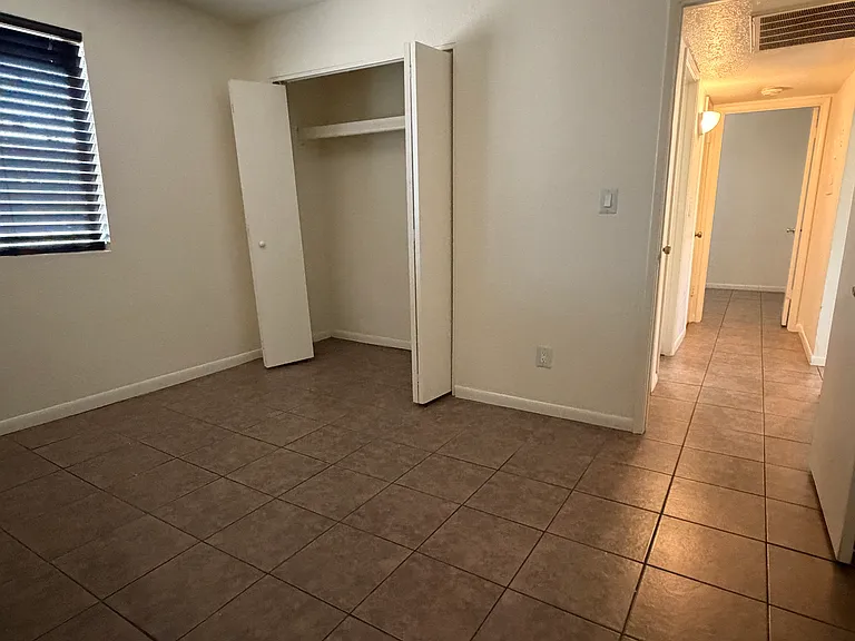 1420 E Brown St #A — Photo 13